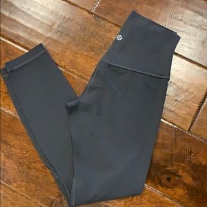 EUC lululemon 7/8 Align Pants
